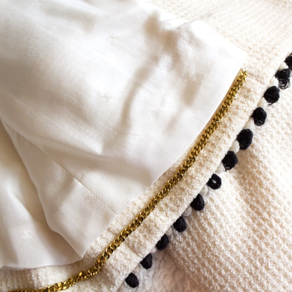 Rare Chanel Vintage Fall 1994 Ecru Black Jacket - Picture 10 of 14